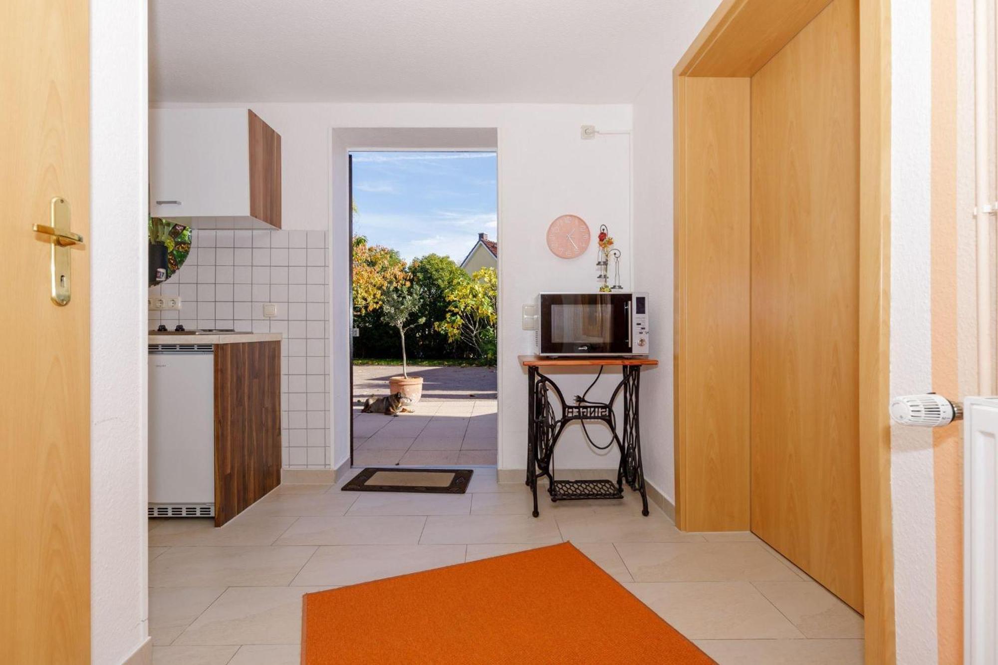 Apartment Kalle Fuer 2 Personen Und Terrasse